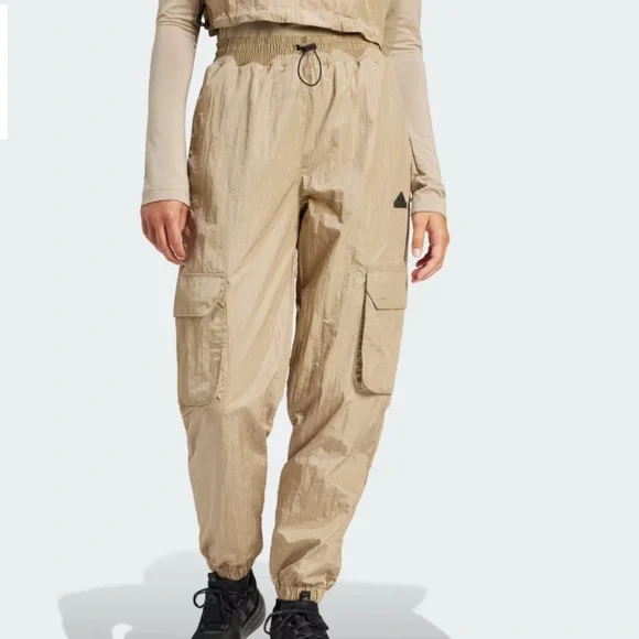 NWT Adidas City Escape Cargo Pants Joggers Elastic Small Gold - Picture 1 of 11